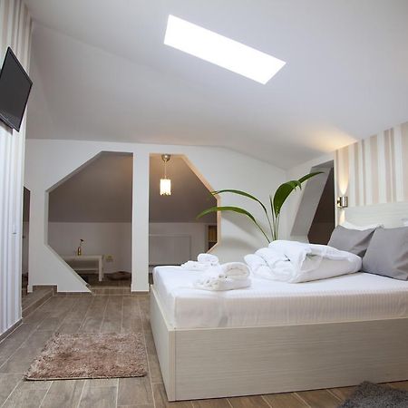 Hotel Nova Residence Popesti-Leordeni Pokoj fotografie