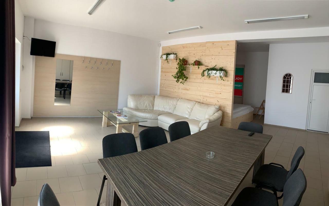 Hotel Nova Residence Popesti-Leordeni Exteriér fotografie